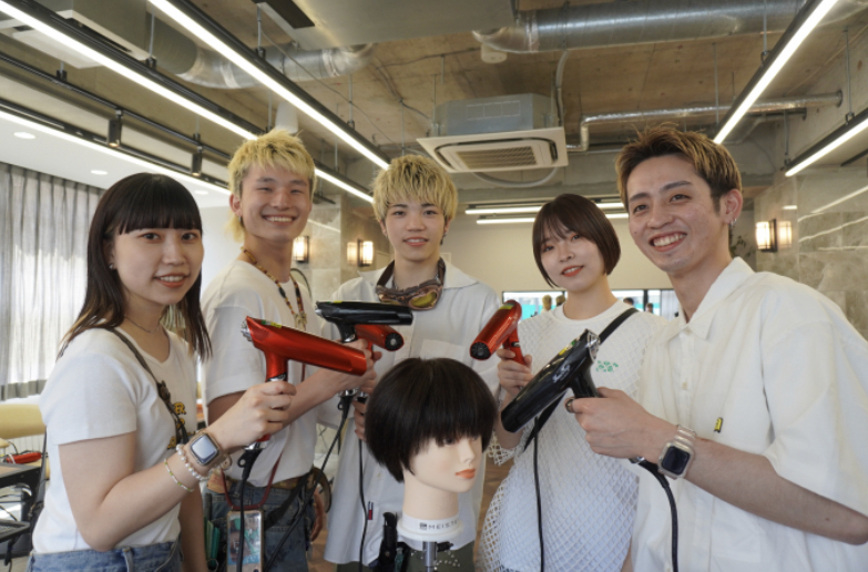 【re-quest/QJ】【エレガンジェット】実力派カットサロンsand練習会潜入レポート。ショートに強いsand流ドライ技術は目からウロコ。まるでアイロン仕上げのような質感は必見